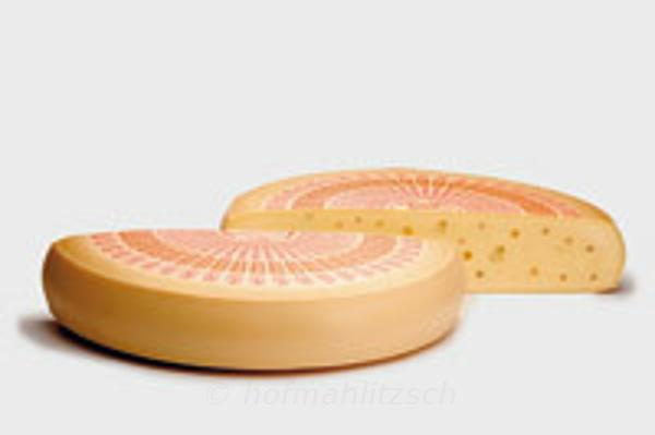 Produktfoto zu Allgäuer Emmentaler - Heumilchkäse, mild-nussig im Geschmack